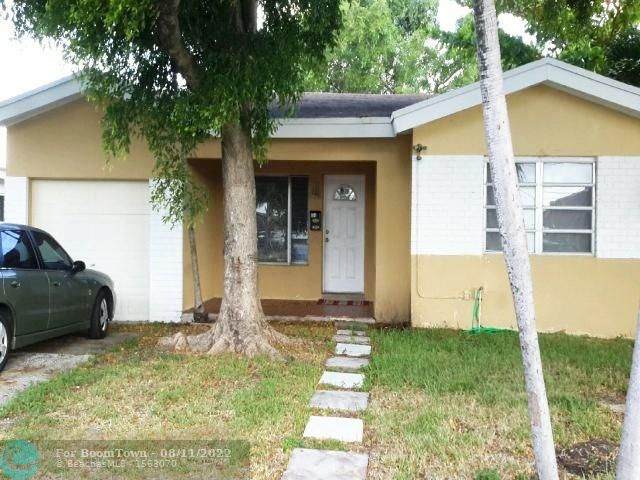 896 9th St - Photo 1