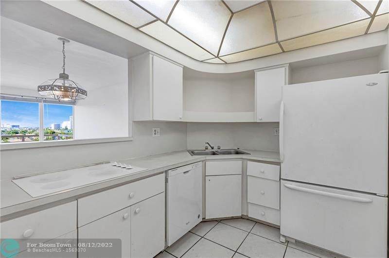 3233 34th St - Photo 1