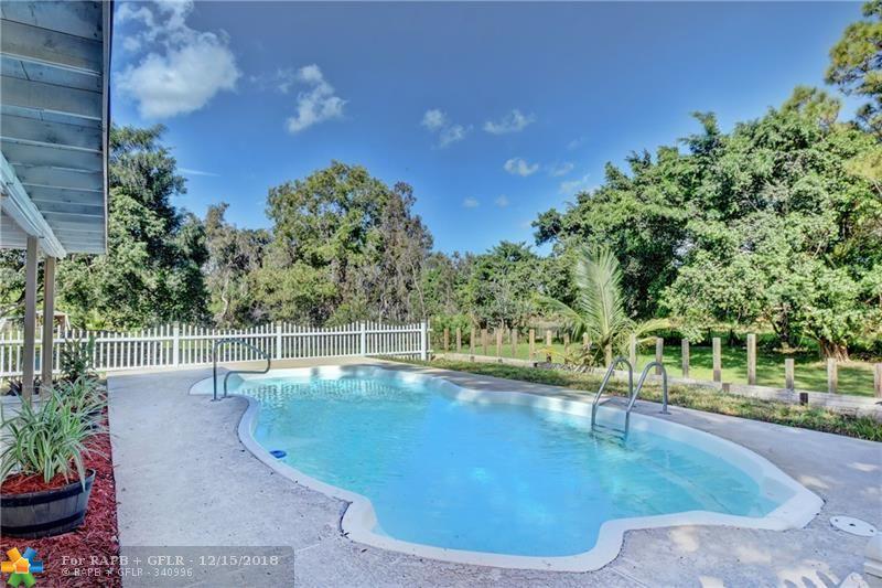 11683 67th Place - Photo 1