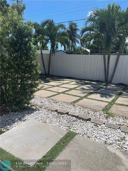 814 14 Place - Photo 1