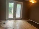 105 Windsor Drive - Photo 3