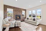 123 Falcon Green - Photo 3