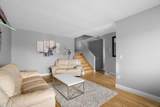 152 Kennedy Crescent - Photo 8