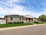 129 Caldwell Crescent - Photo 2