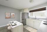 1 Pond Crescent - Photo 3