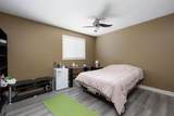 173 Oaks Crescent - Photo 12