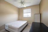 173 Oaks Crescent - Photo 13