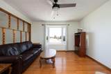 173 Oaks Crescent - Photo 5