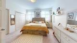 137 Fontaine Crescent - Photo 9
