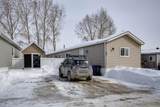 285 Grenfell Crescent - Photo 2