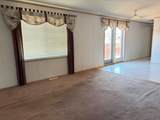 300 Grandview Crescent - Photo 5