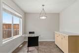 198 Fox Crescent - Photo 6
