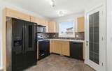 198 Fox Crescent - Photo 7