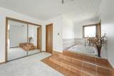 118 Dickins Close - Photo 32
