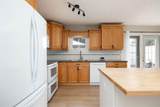 105 Oaks Crescent - Photo 13