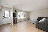 105 Oaks Crescent - Photo 5