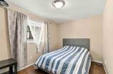 236 Paris Crescent - Photo 19
