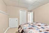 236 Paris Crescent - Photo 32
