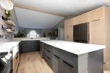 209 Ball Place - Photo 15