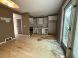 105 Windsor Drive - Photo 5