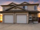 136 Kodiak Crescent - Photo 1