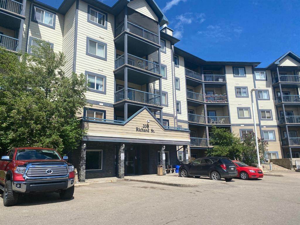 200 Richard Street - Photo 1