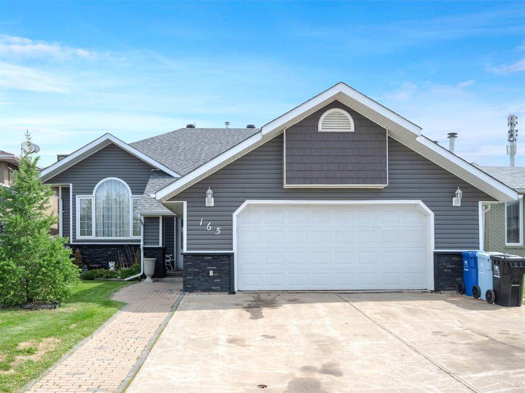165 Beaton Place - Photo 1