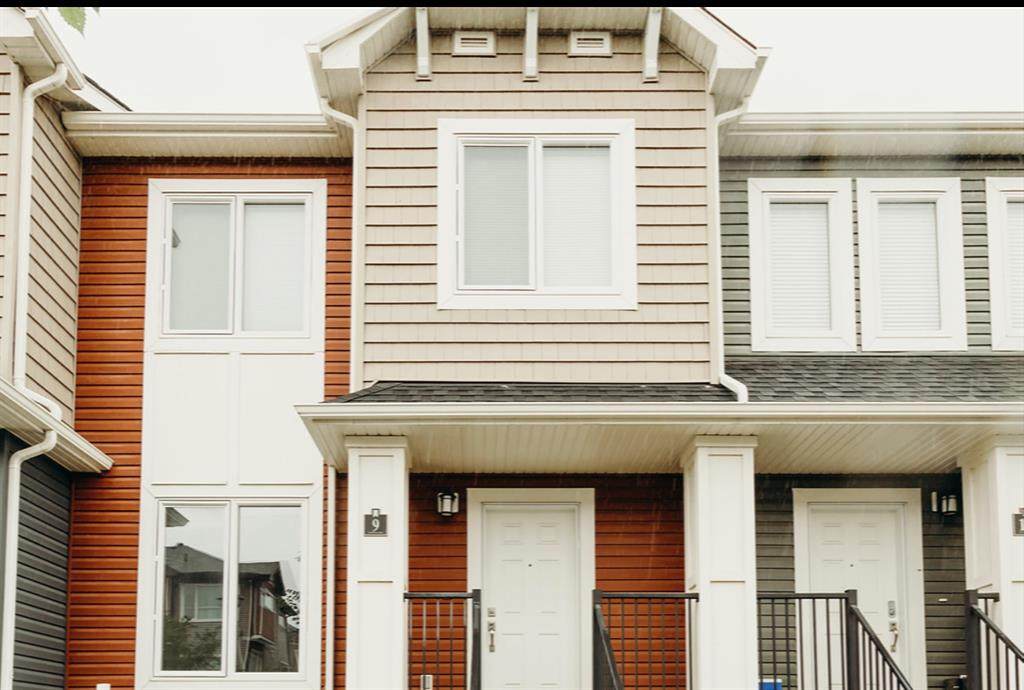 140 Fontaine Crescent - Photo 1