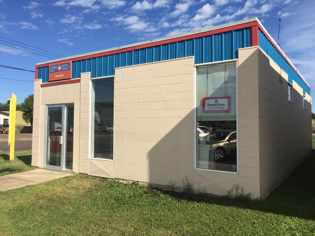 9938 101 Avenue - Photo 1