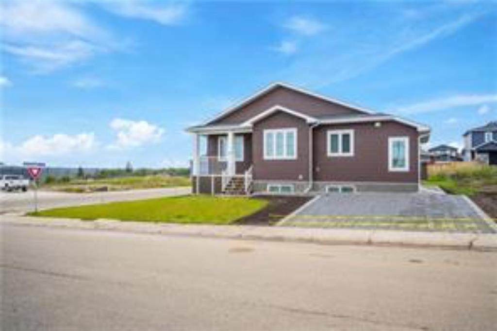 101 Beaverlodge Close - Photo 1