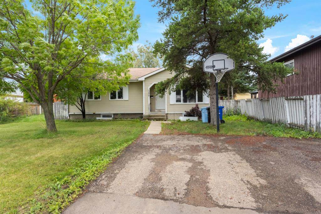 150 Leigh Crescent - Photo 1