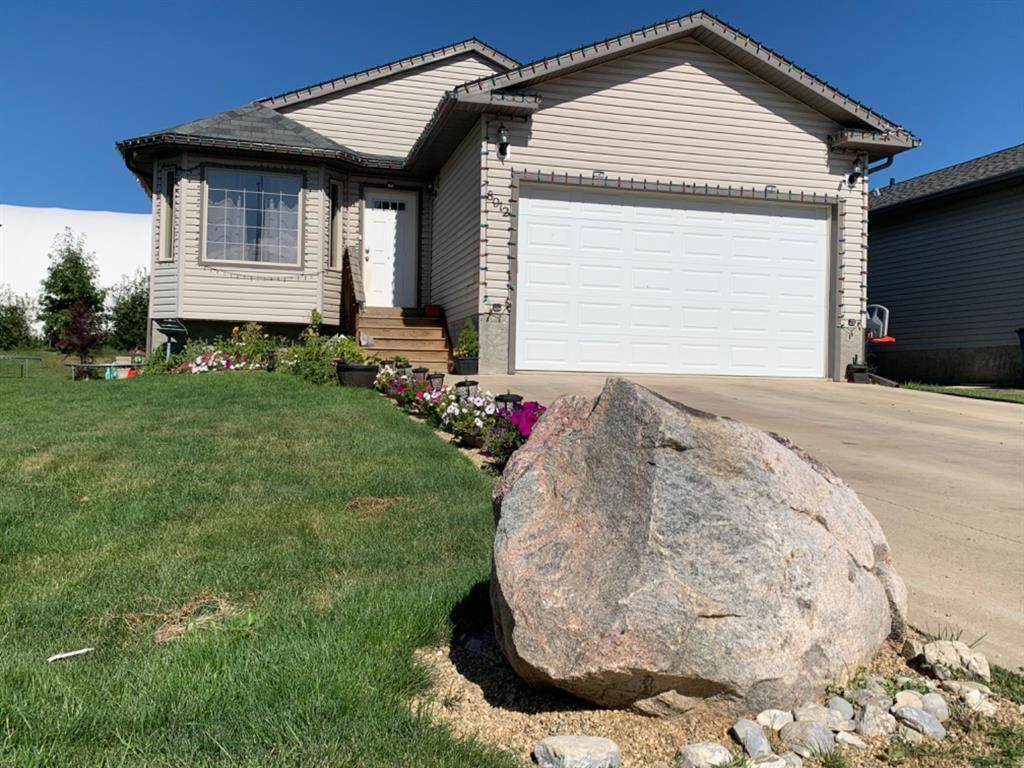 8912 92 Avenue - Photo 1