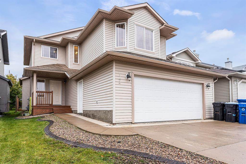 125 Parry Crescent - Photo 1
