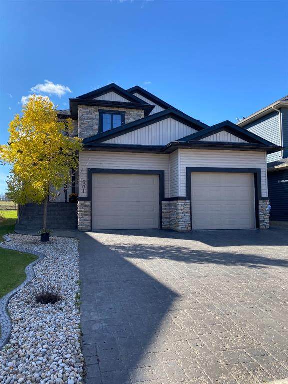 501 Walnut Crescent - Photo 1