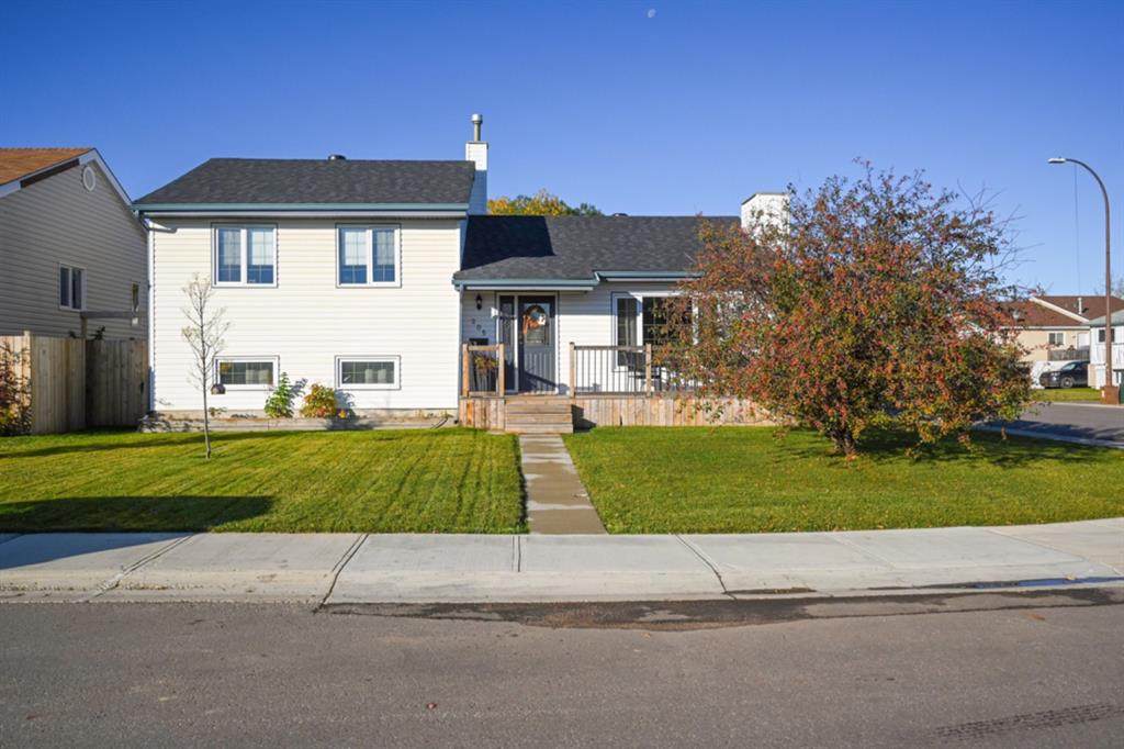 205 Parmenter Crescent - Photo 1