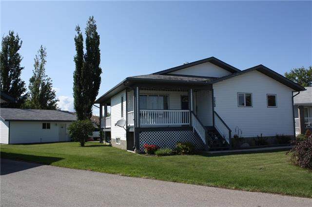 9212 93 Avenue - Photo 1