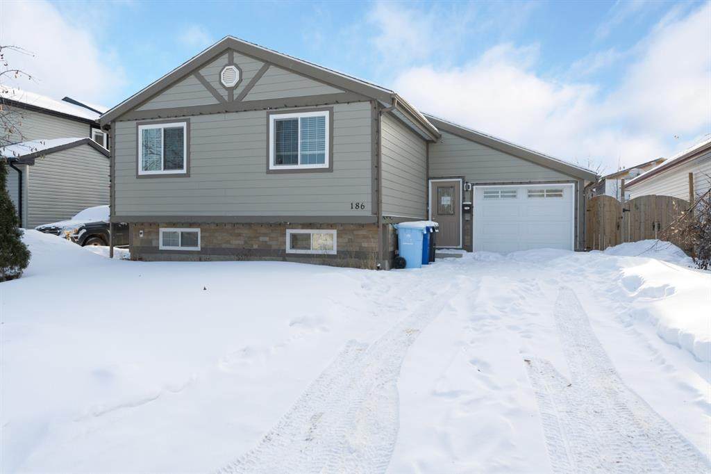 186 Bird Crescent - Photo 1