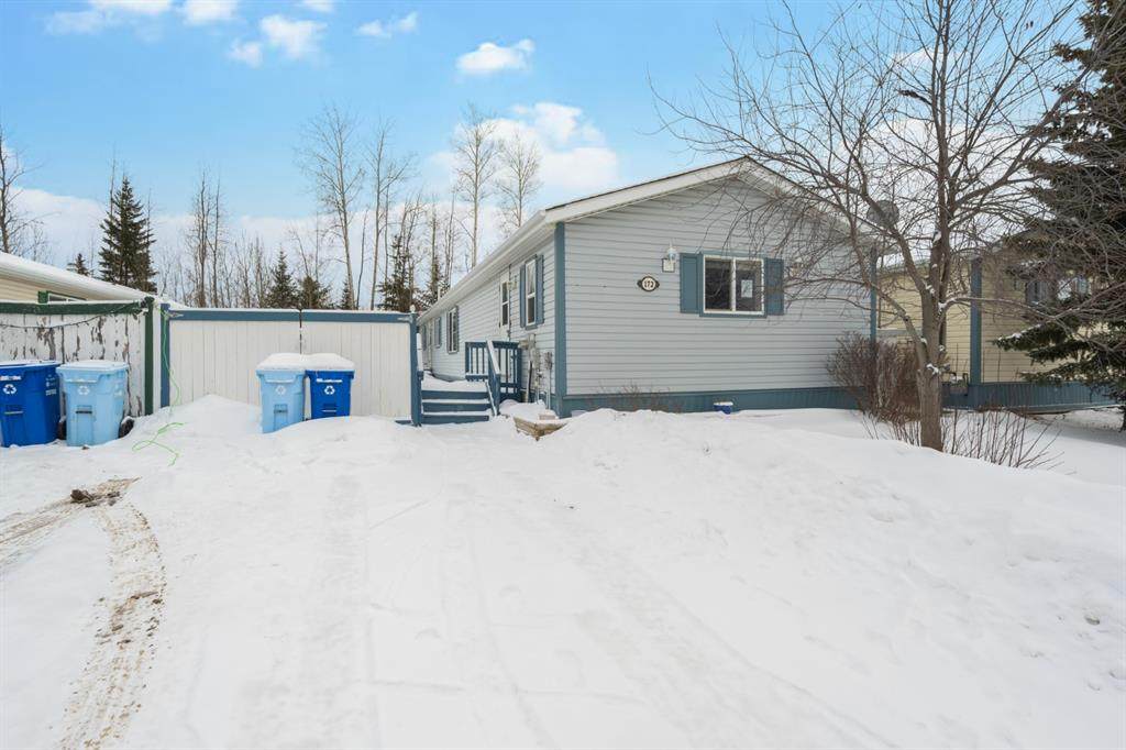 172 Harpe Way - Photo 1