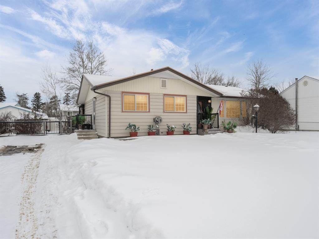 42 Alberta Drive - Photo 1