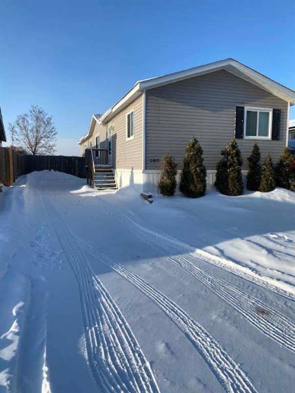 148 Greentree Crescent - Photo 1