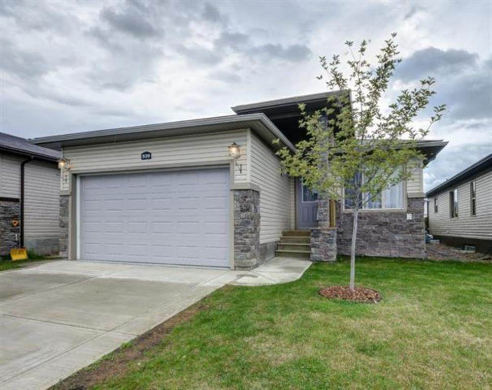 529 Walnut Crescent - Photo 1