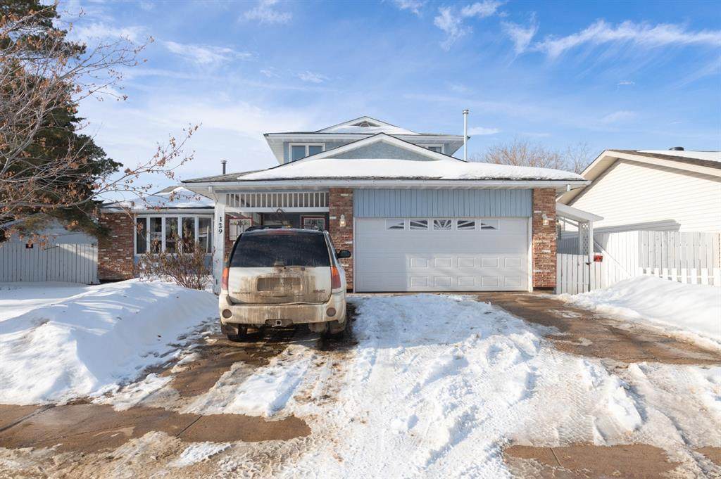 129 Robin Crescent - Photo 1