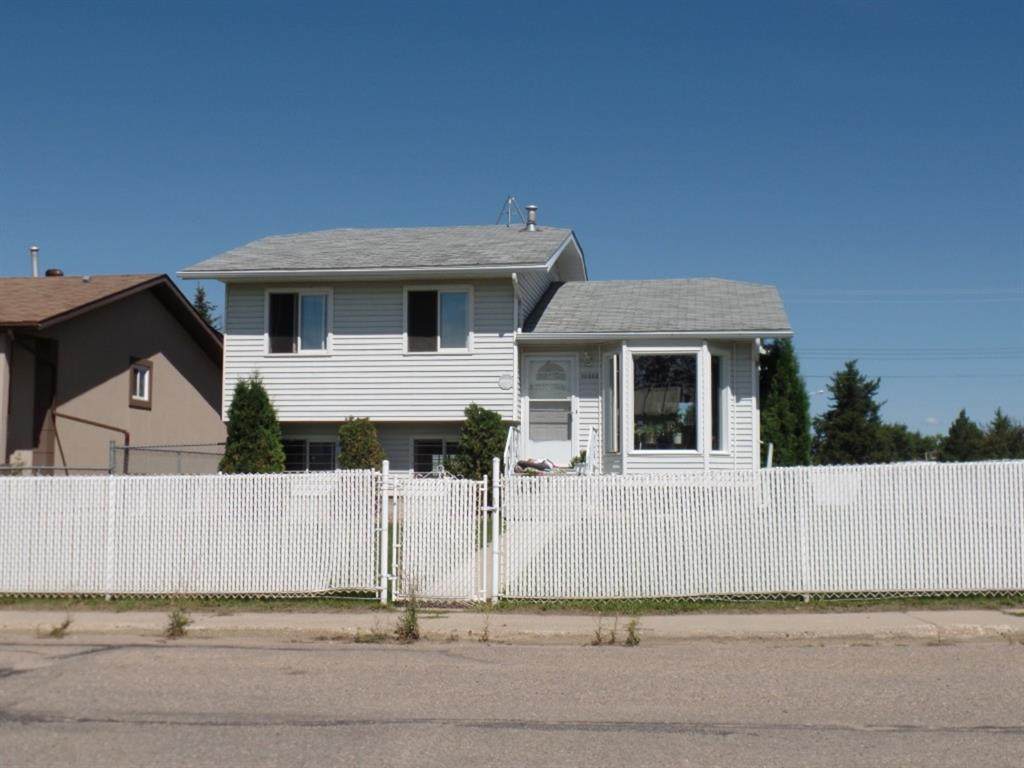 10302 103 Avenue - Photo 1