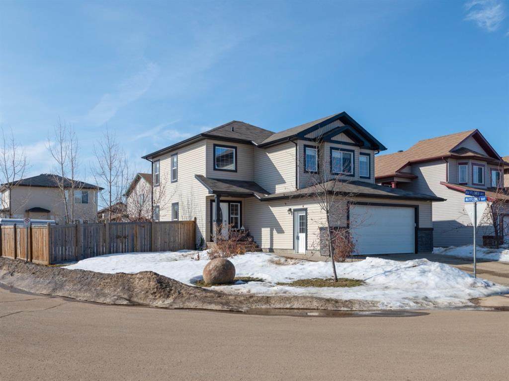 141 Mayflower Crescent - Photo 1