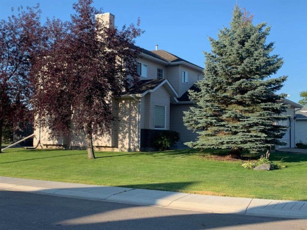 9201 93 Avenue - Photo 1