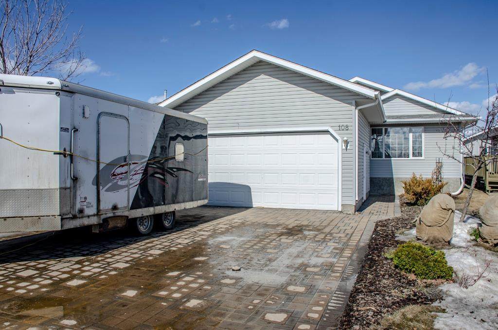 108 Swanson Crescent - Photo 1