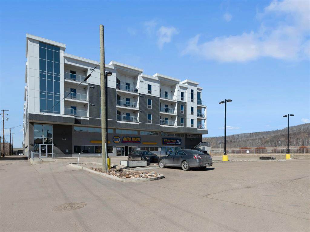 10218 King Street - Photo 1