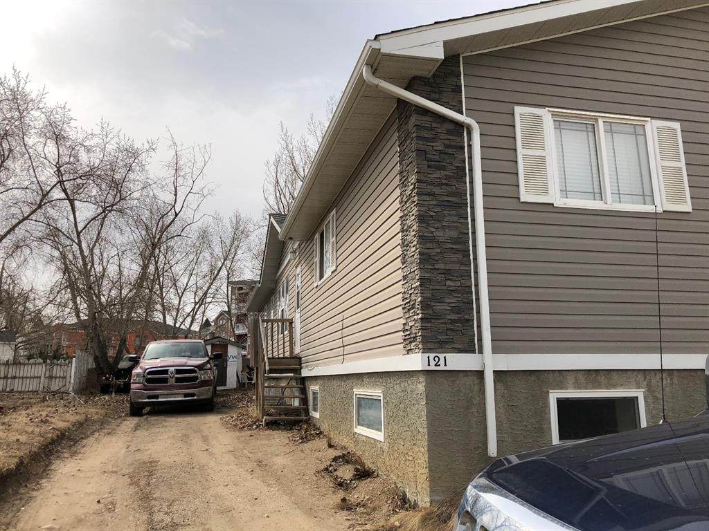 121 Gregoire Crescent - Photo 1