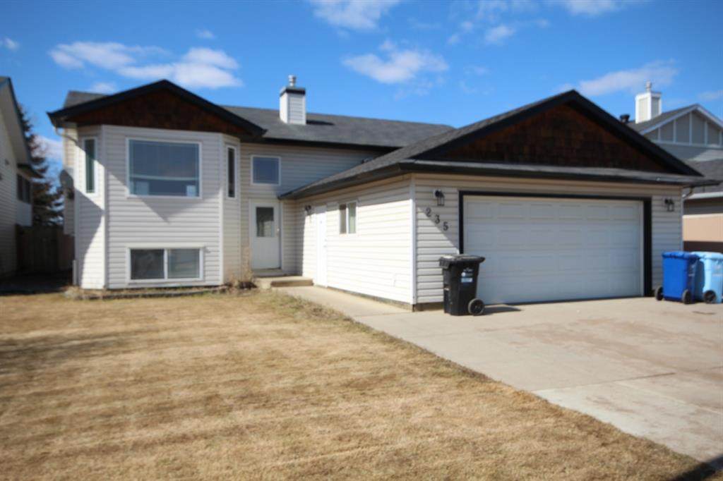 235 Alexander Crescent - Photo 1