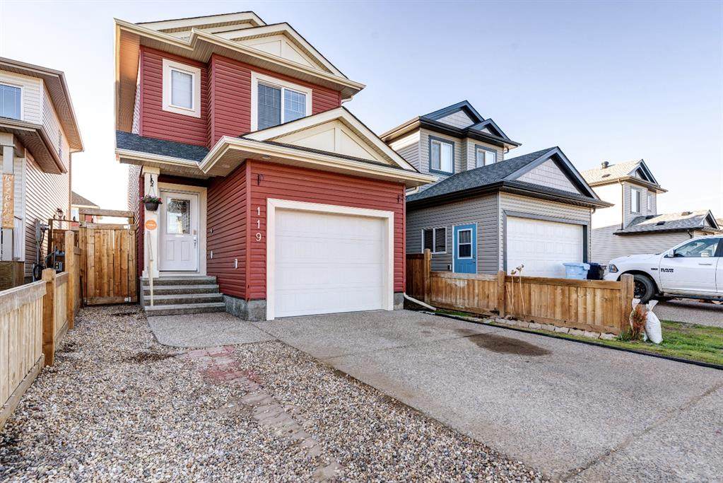 119 Athabasca Crescent - Photo 1